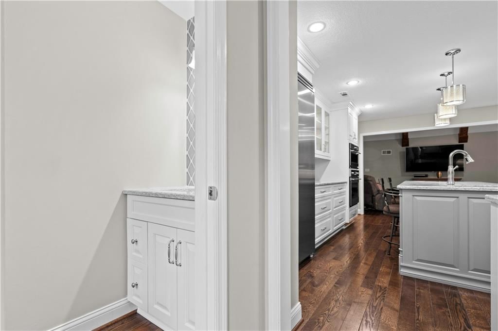 8998 Rosewood Drive — photo 16