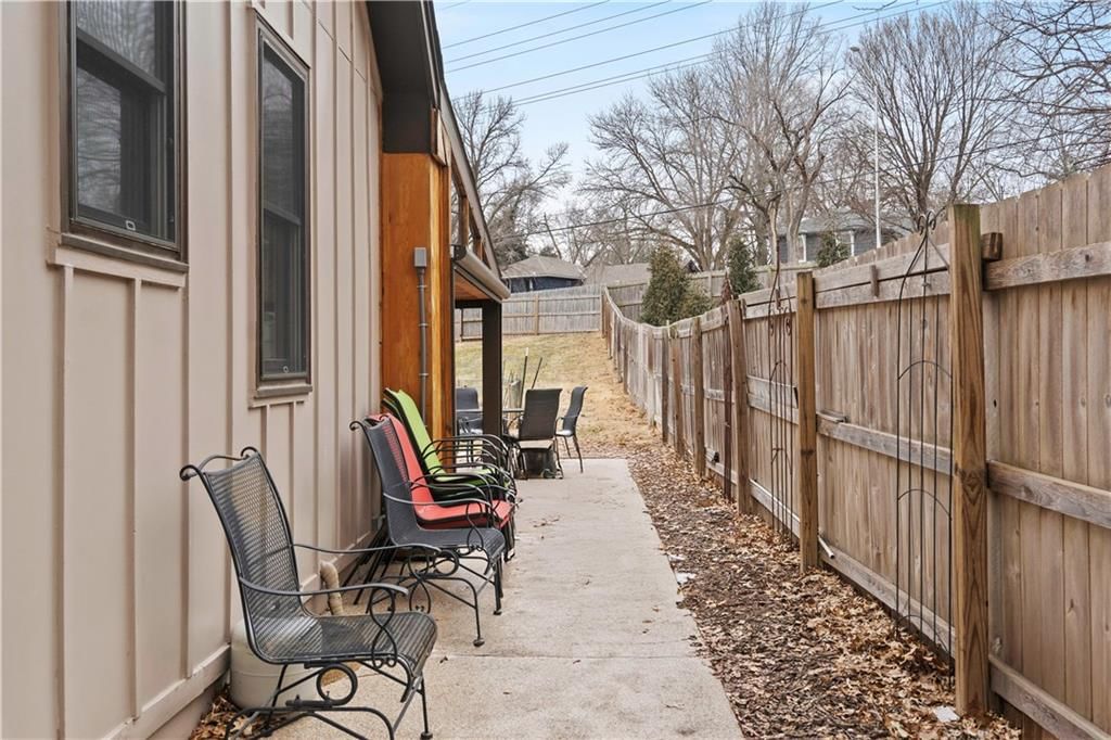 8998 Rosewood Drive — photo 36