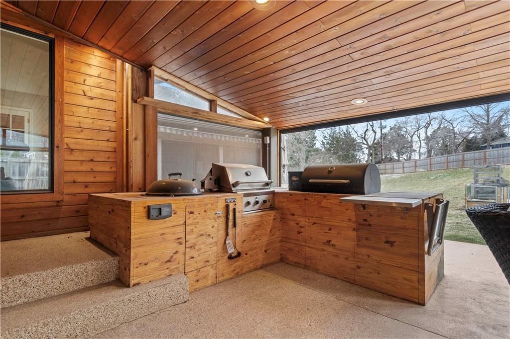 8998 Rosewood Drive — photo 38