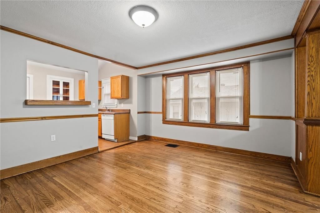 815 S Crysler Avenue — photo 11