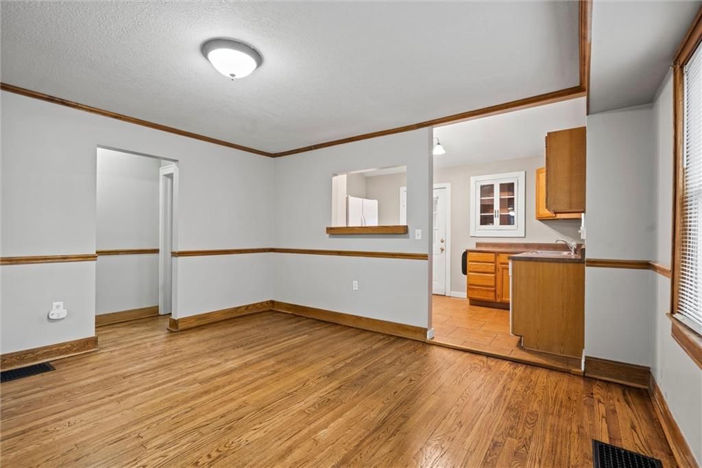 815 S Crysler Avenue — photo 13