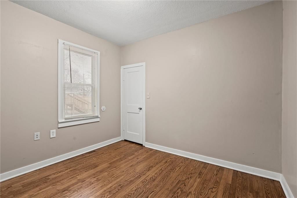 815 S Crysler Avenue — photo 23