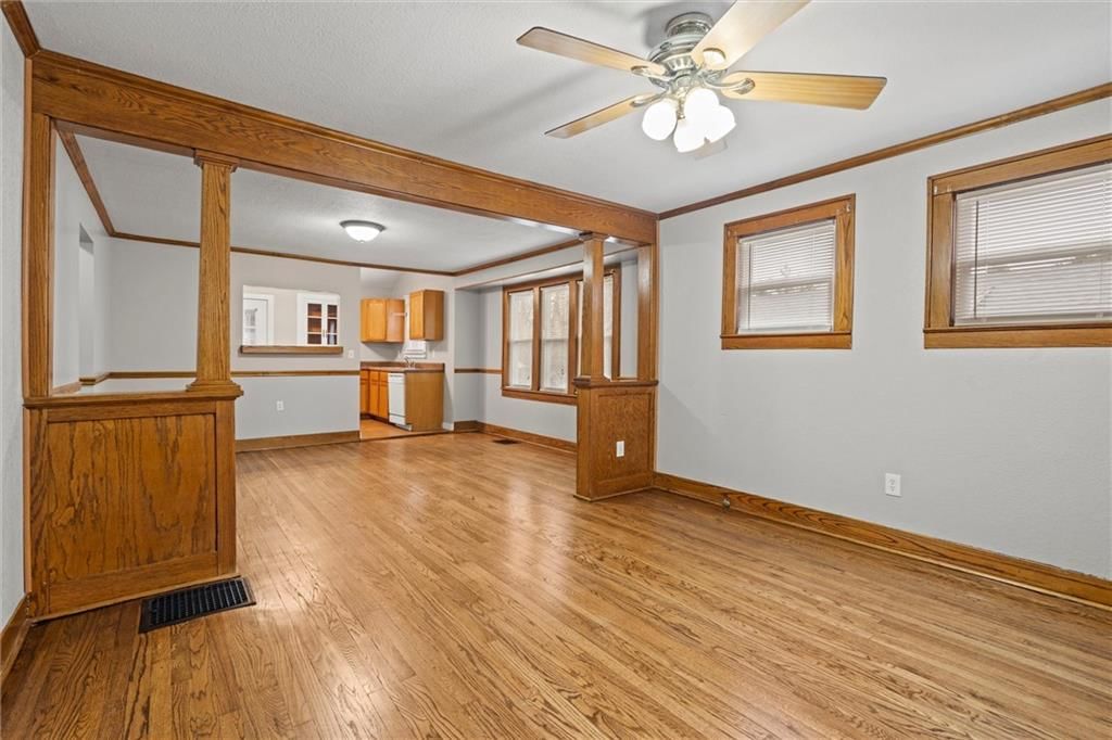 815 S Crysler Avenue — photo 5