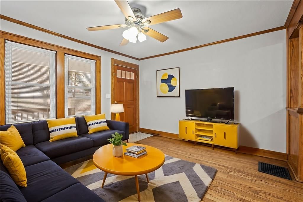 815 S Crysler Avenue — photo 8