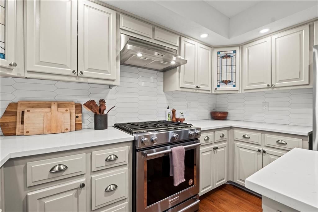 14527 W 81st Street — photo 11