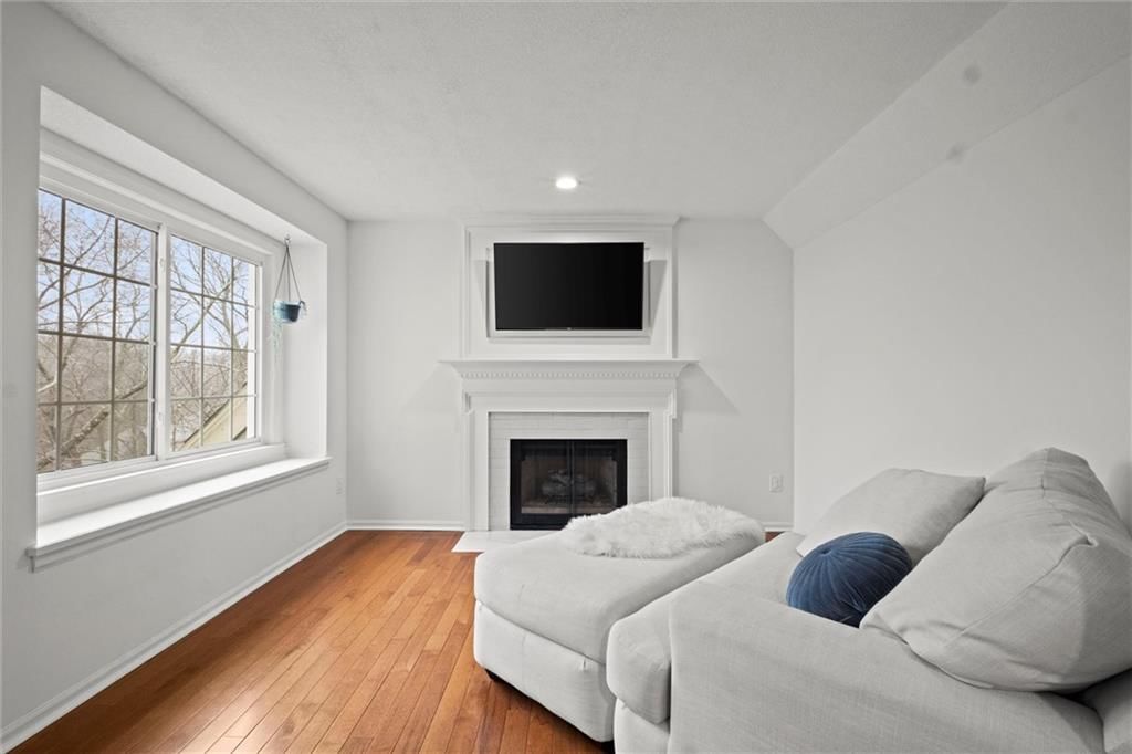 14527 W 81st Street — photo 30