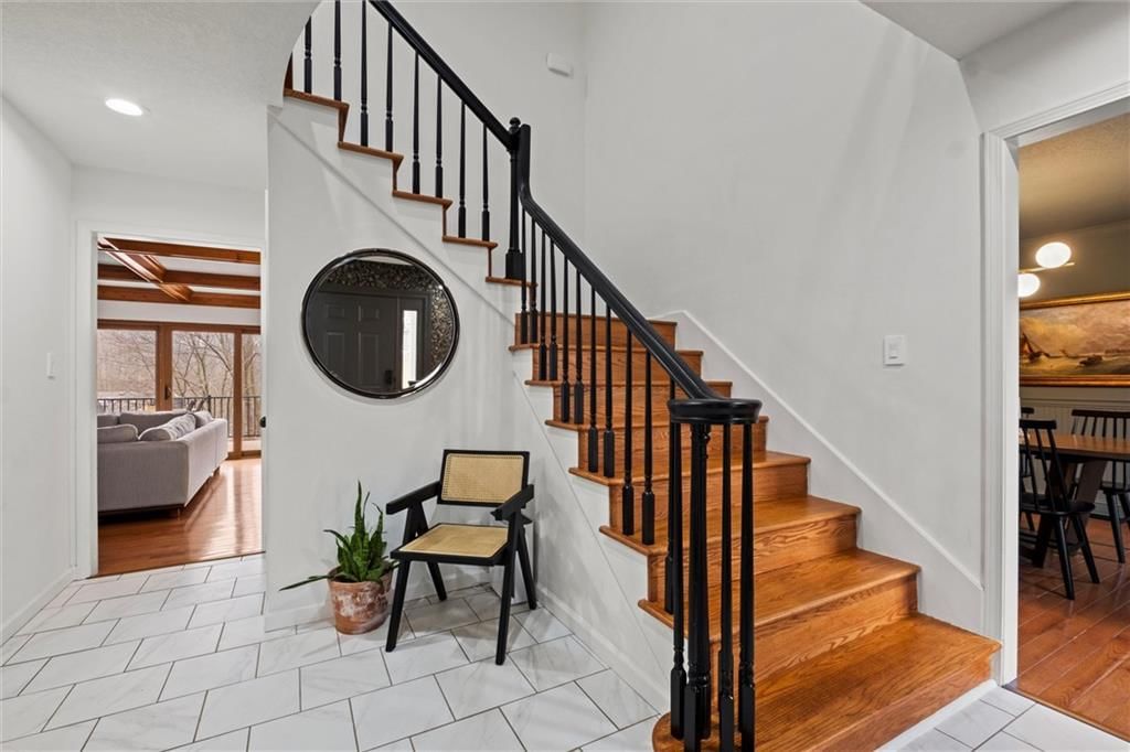 14527 W 81st Street — photo 5
