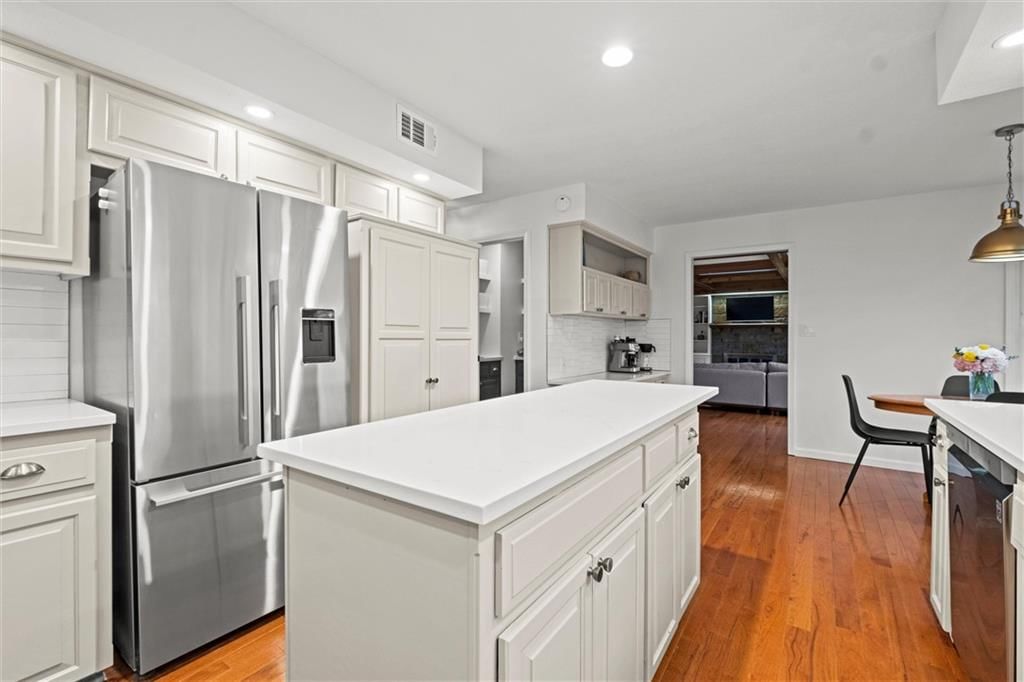 14527 W 81st Street — photo 9