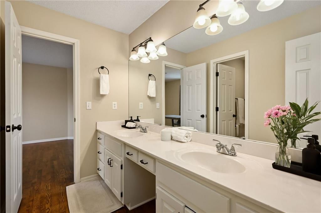 5205 W 140th Street — photo 20