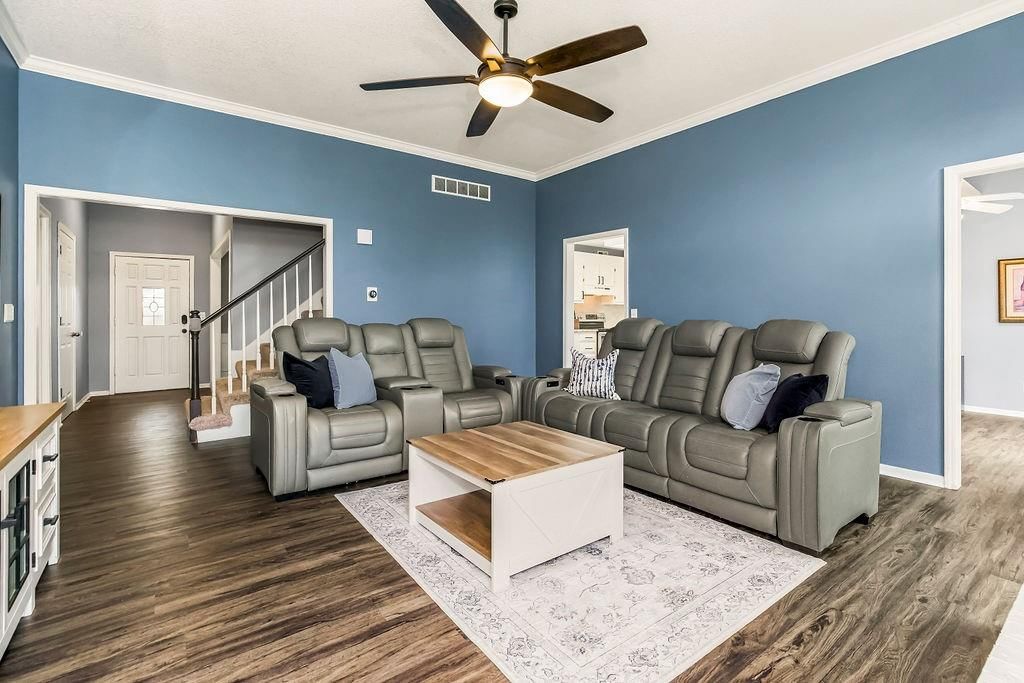 3775 SW Kimstin Circle — photo 5