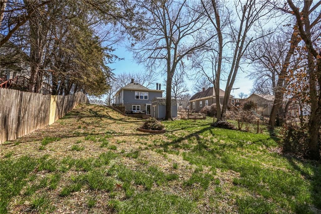 128 Clark Avenue — photo 25