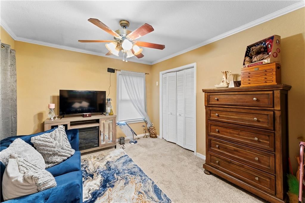 5304 Brooklyn Avenue — photo 10