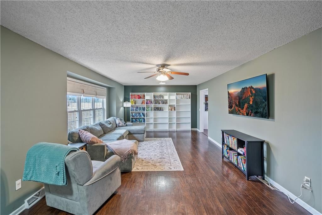 24005 Harper Road — photo 9