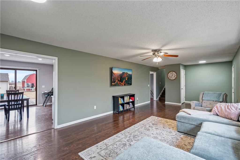 24005 Harper Road — photo 10