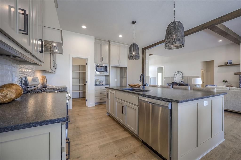 7541 Green Street — photo 12