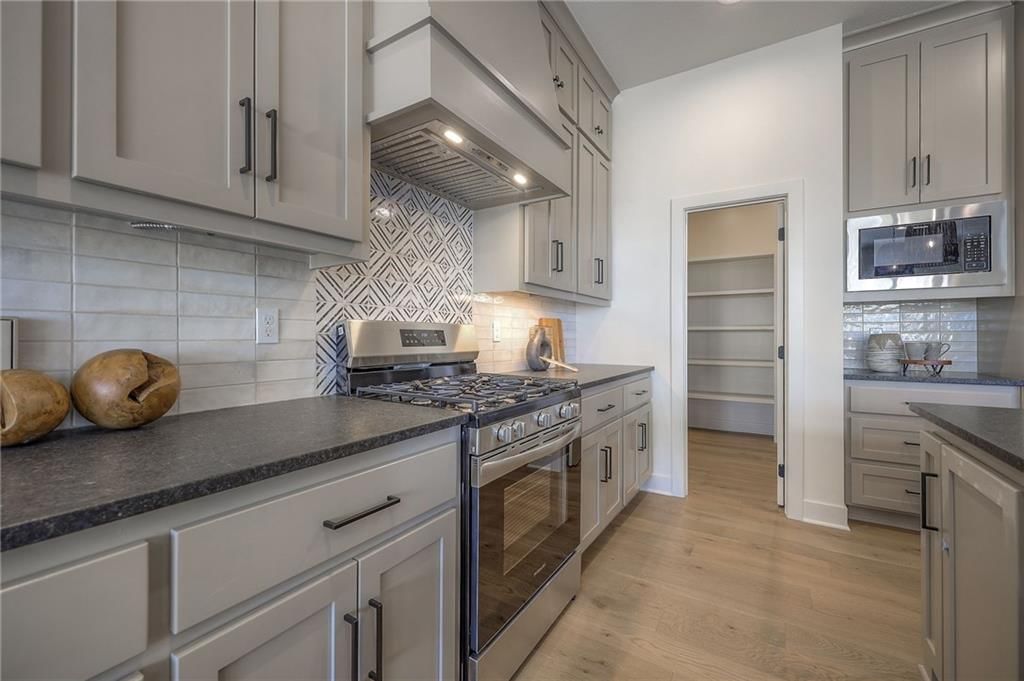 7541 Green Street — photo 13