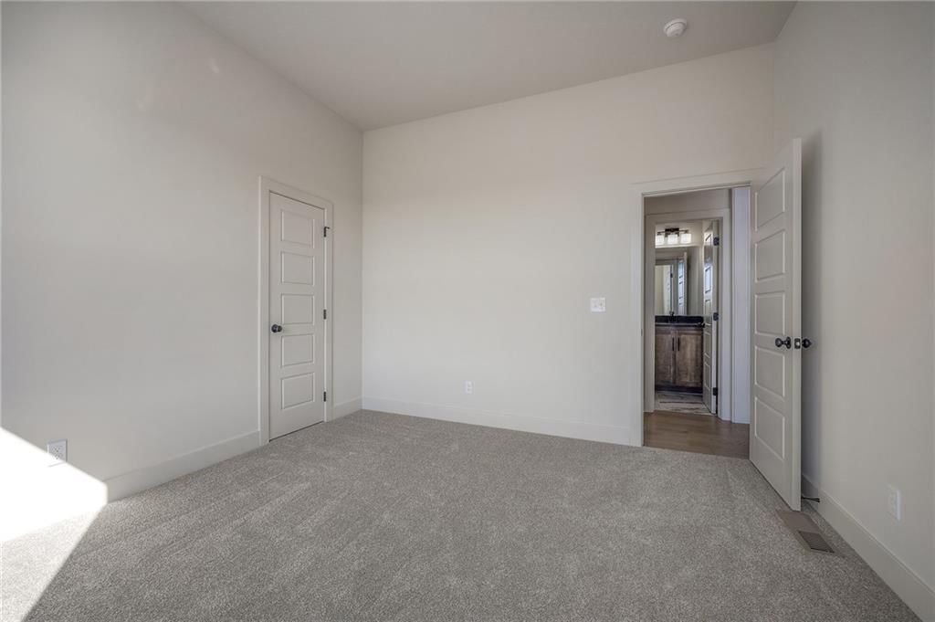 7541 Green Street — photo 28