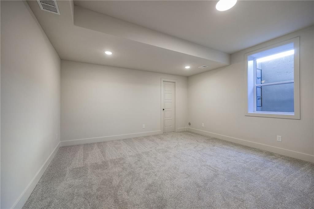 7541 Green Street — photo 47