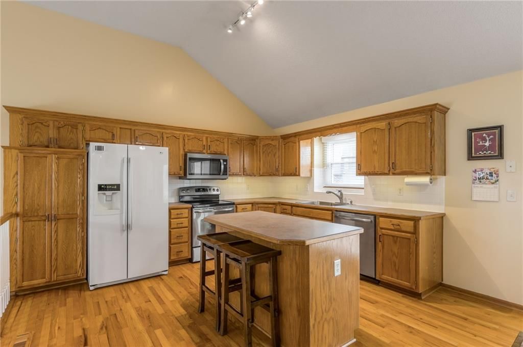 822 SE 13TH Terrace — photo 8