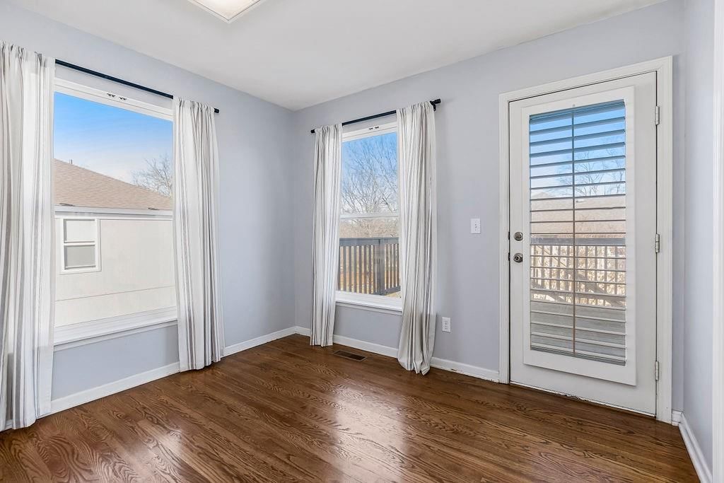 2346 NE Overbrook Drive — photo 11