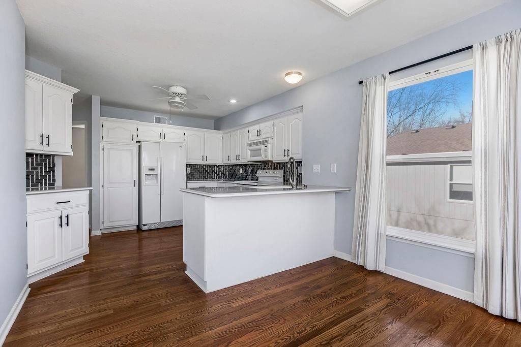 2346 NE Overbrook Drive — photo 9