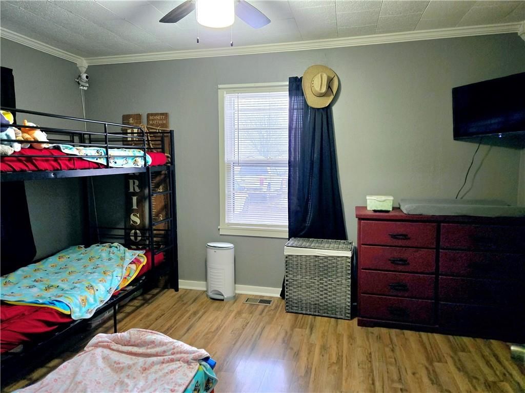 101 N Goodhall Street — photo 12