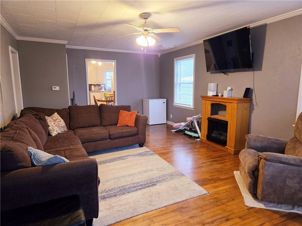 101 N Goodhall Street — photo 6