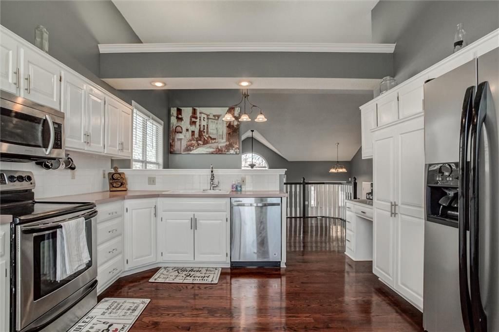 10018 N Highland Terrace — photo 12