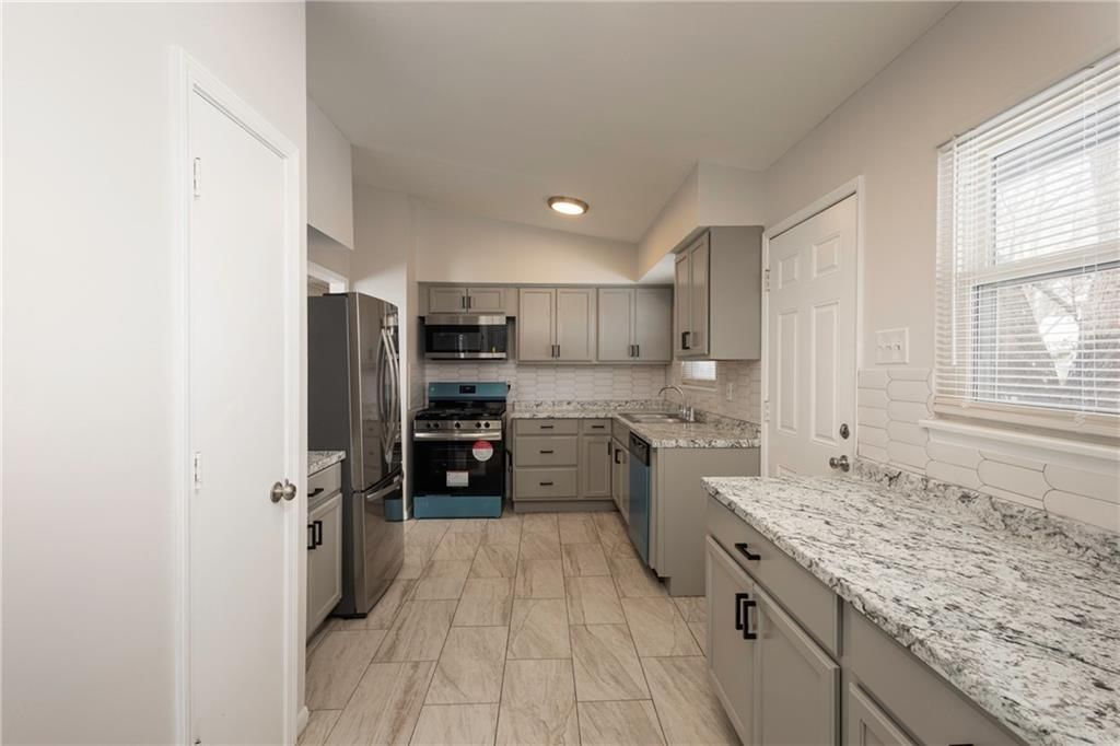 417 Ranchero Place — photo 3
