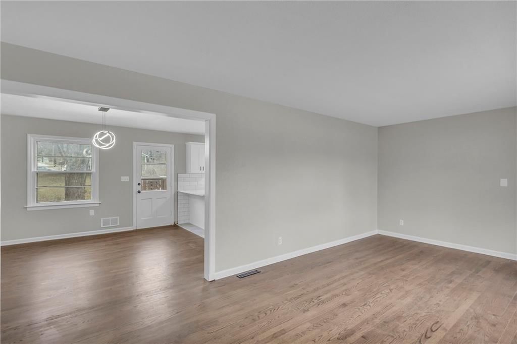4904 Red Bridge Road — photo 8