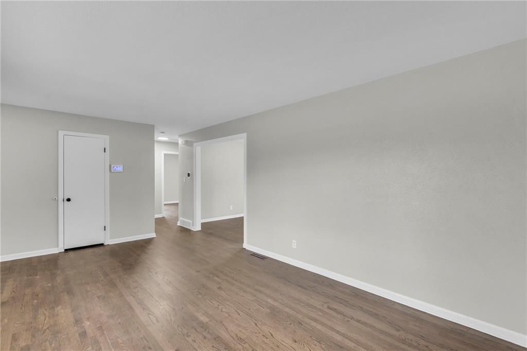 4904 Red Bridge Road — photo 9
