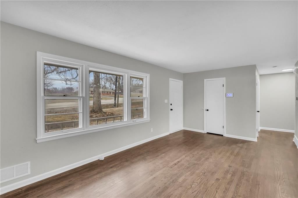4904 Red Bridge Road — photo 10