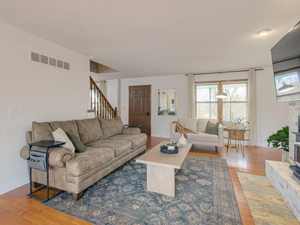 11410 NE 136th Street — photo 11