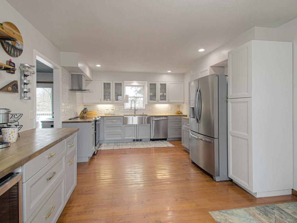 11410 NE 136th Street — photo 12