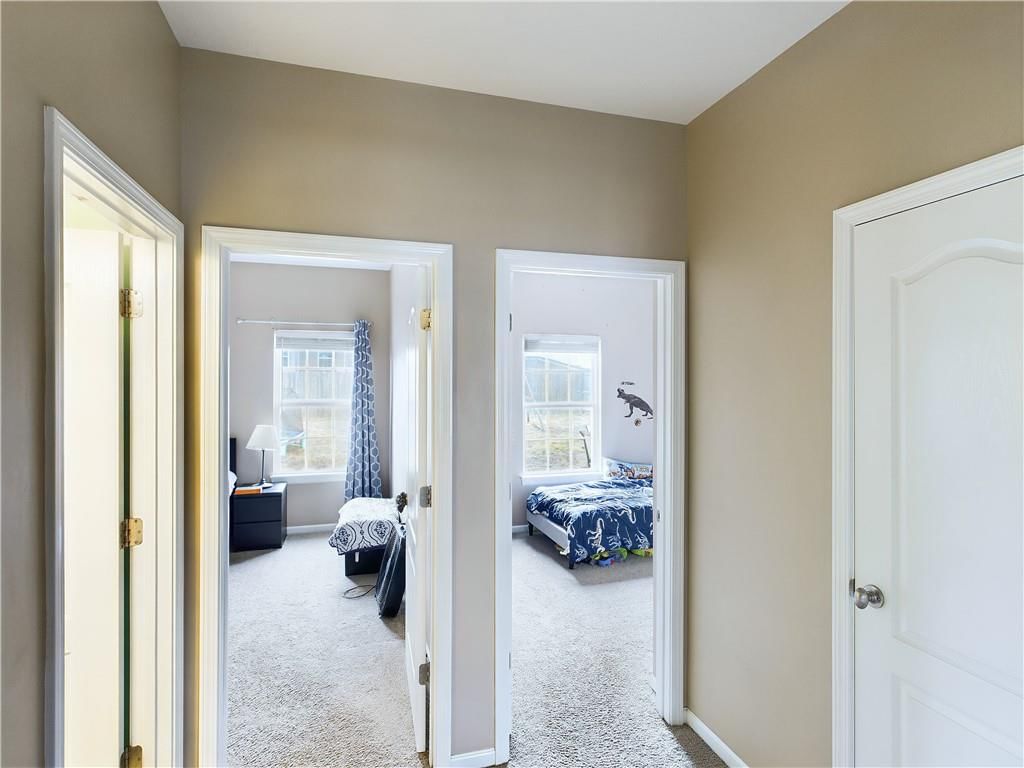 625 Roe Street — photo 13