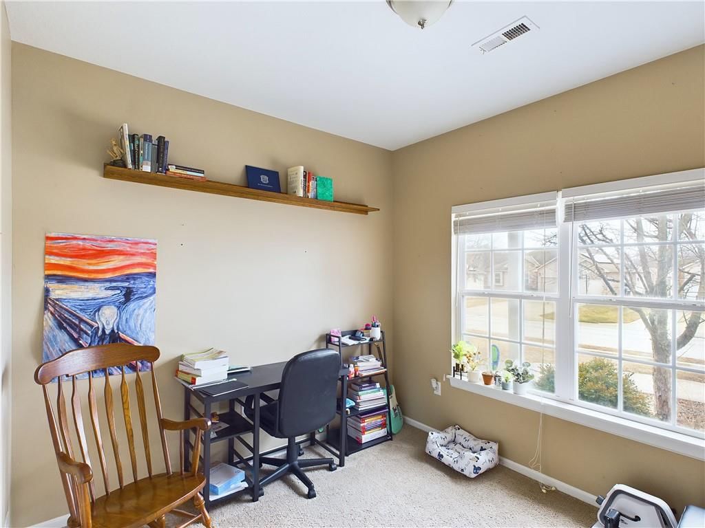 625 Roe Street — photo 16