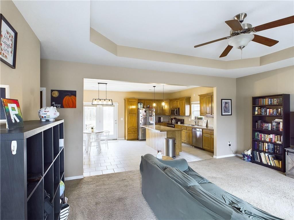 625 Roe Street — photo 7