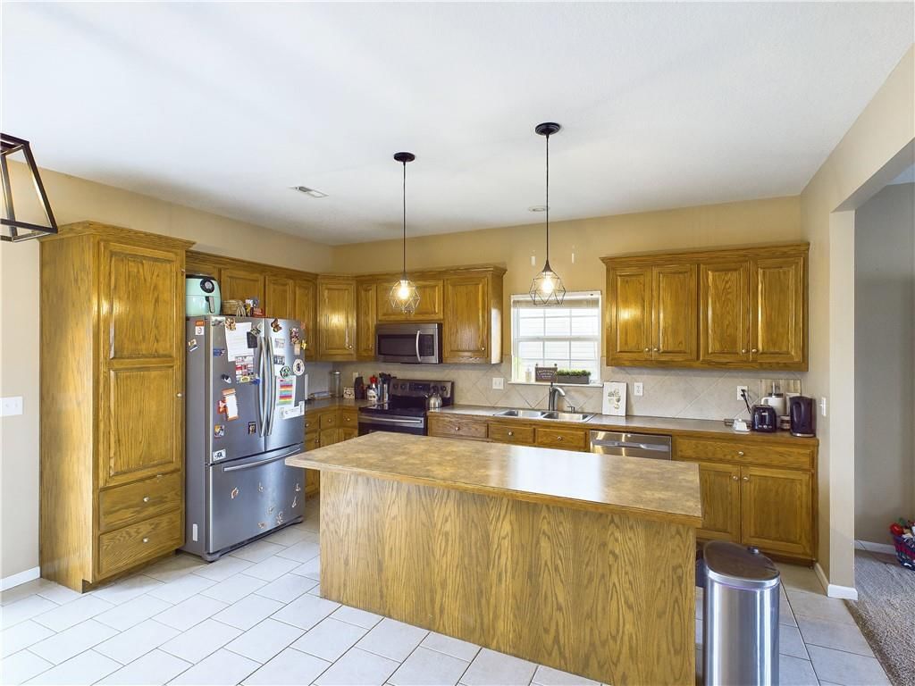 625 Roe Street — photo 8