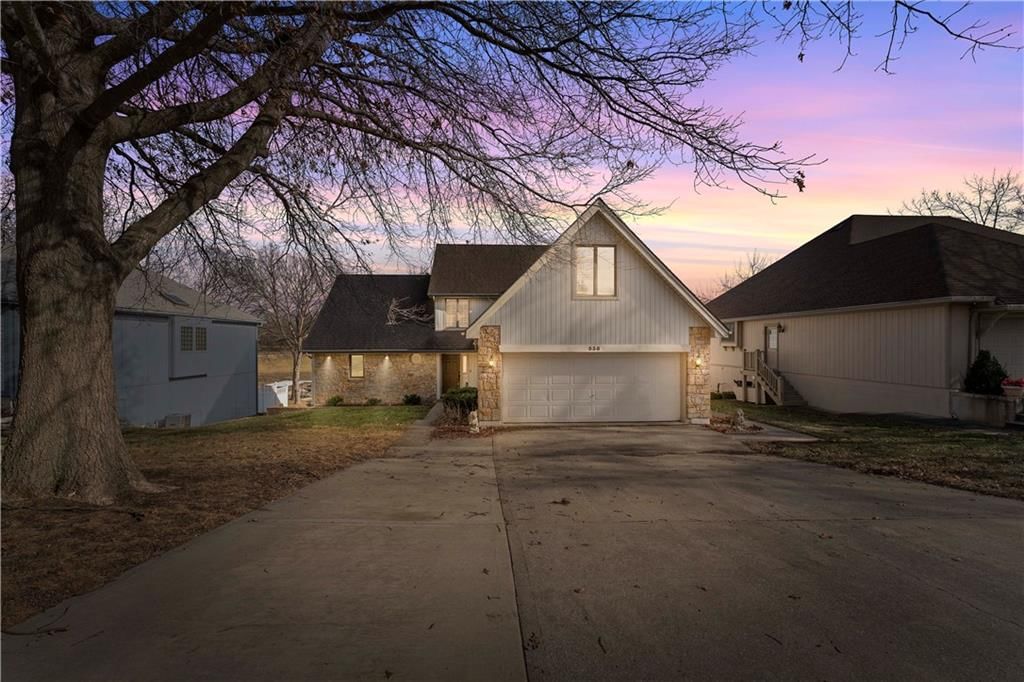 336 N Winnebago Drive, Lake Winnebago, MO