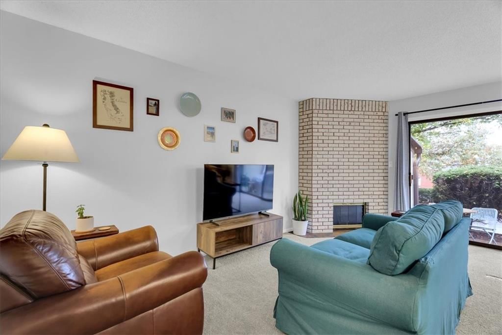 10577 Foster Street — photo 13