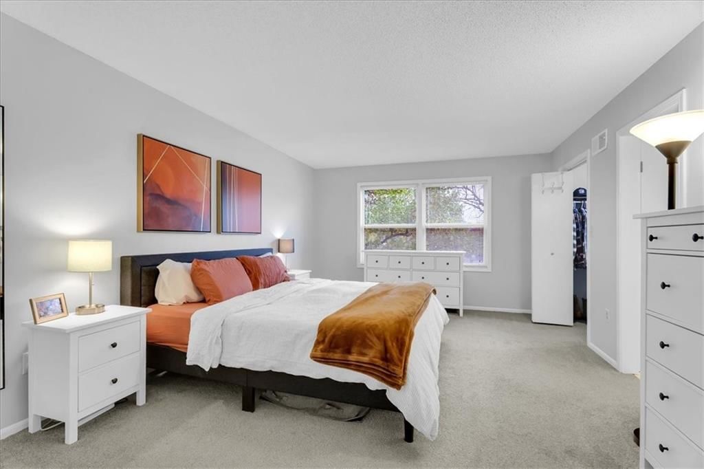 10577 Foster Street — photo 17