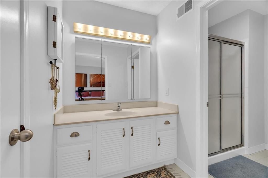 10577 Foster Street — photo 20