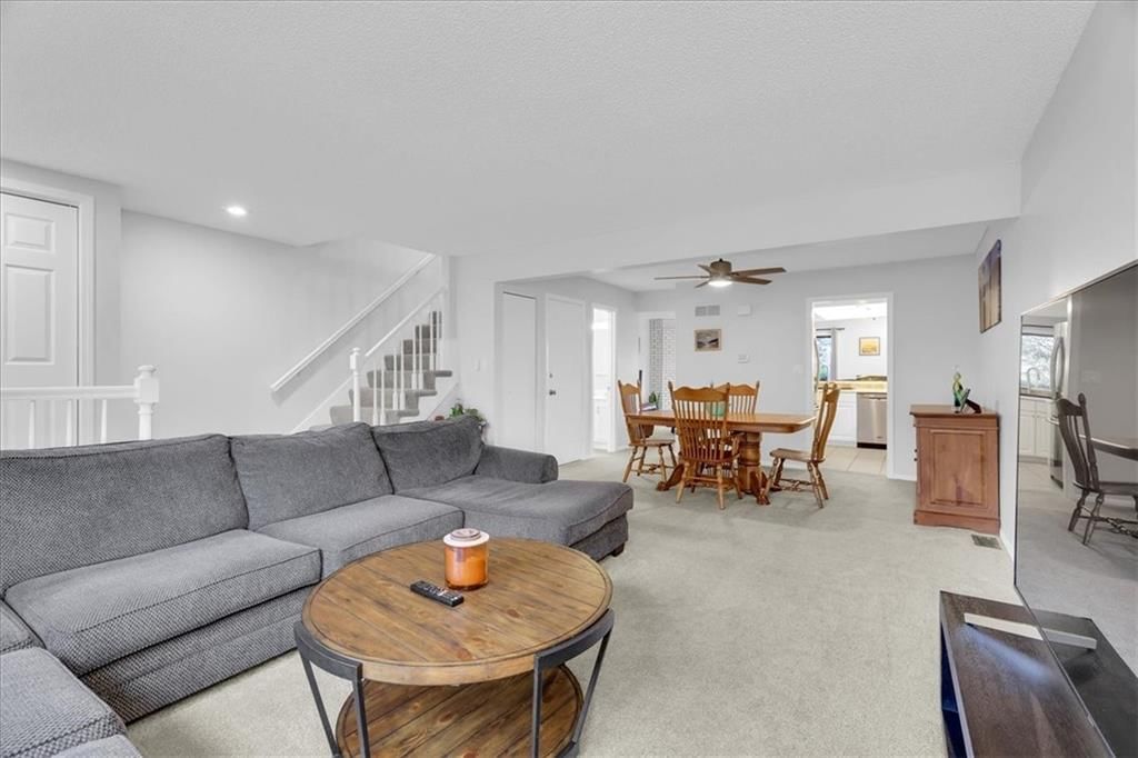 10577 Foster Street — photo 5