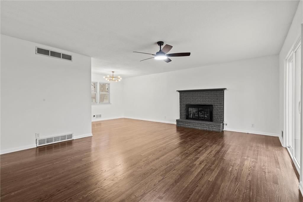 812 NE Coronado Avenue — photo 9
