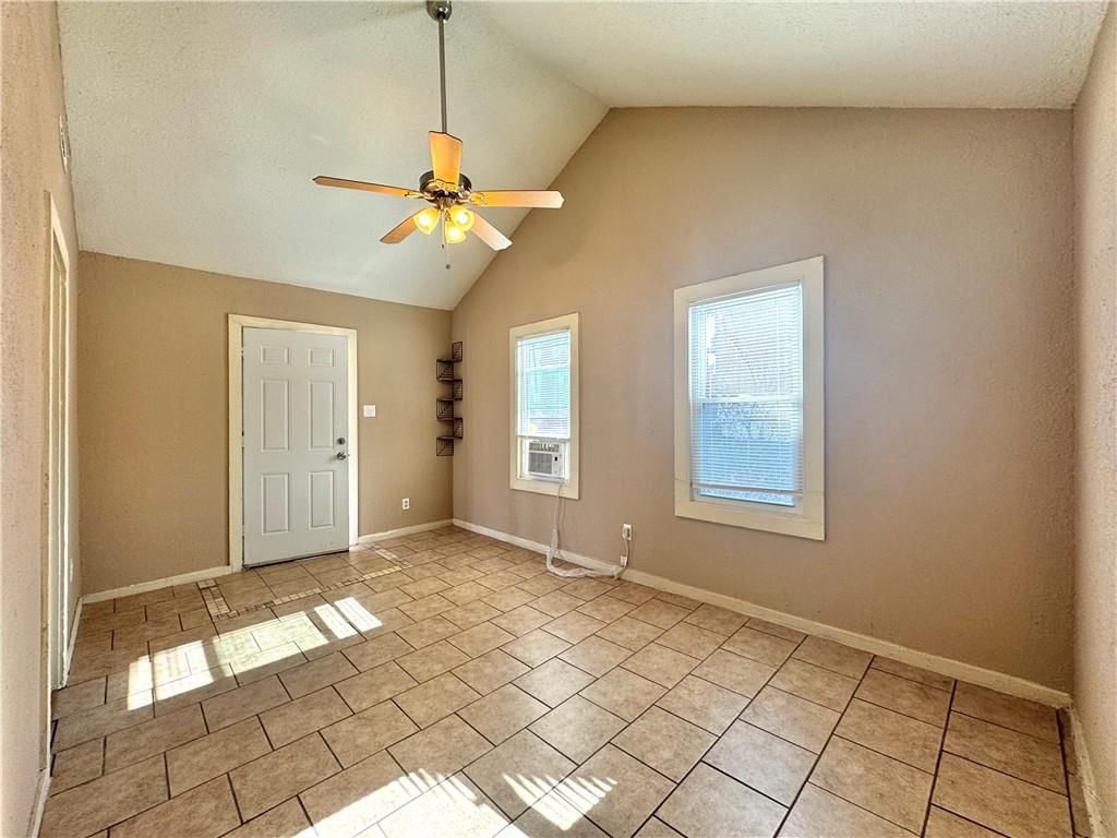 7430 Chestnut Avenue — photo 11