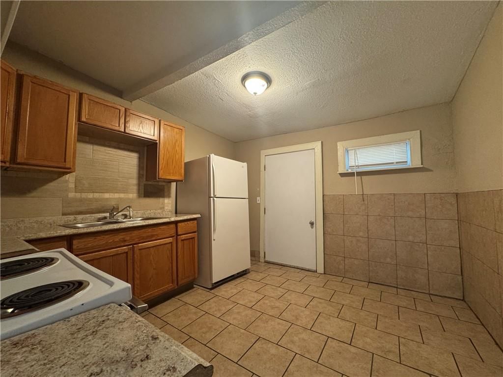 7430 Chestnut Avenue — photo 17