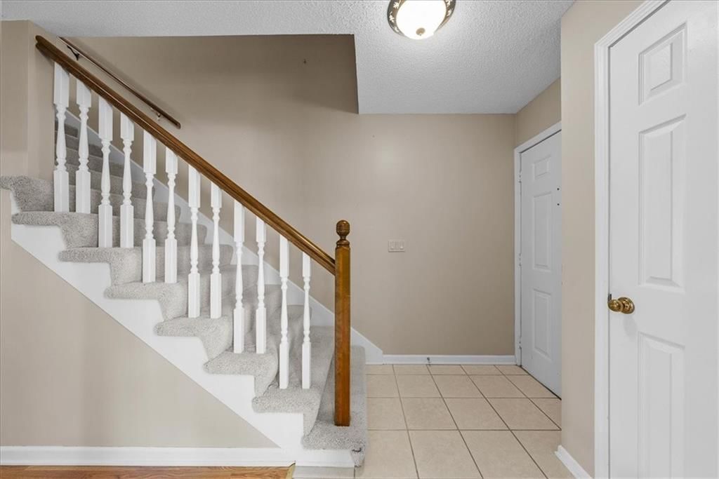 11508 W 113th Street — photo 3