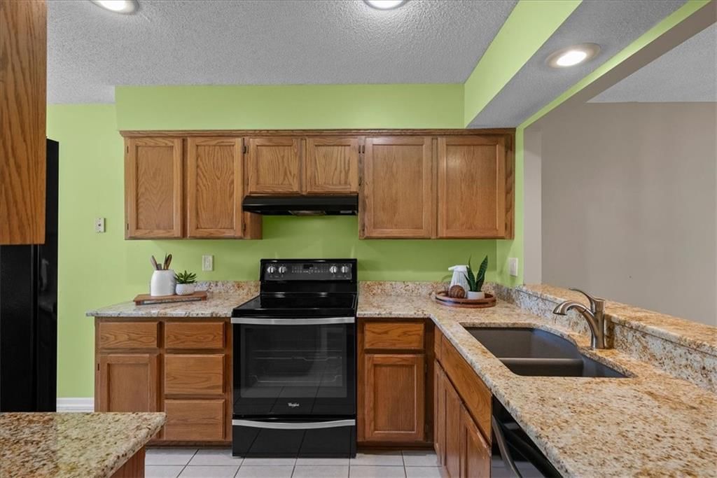 11508 W 113th Street — photo 4