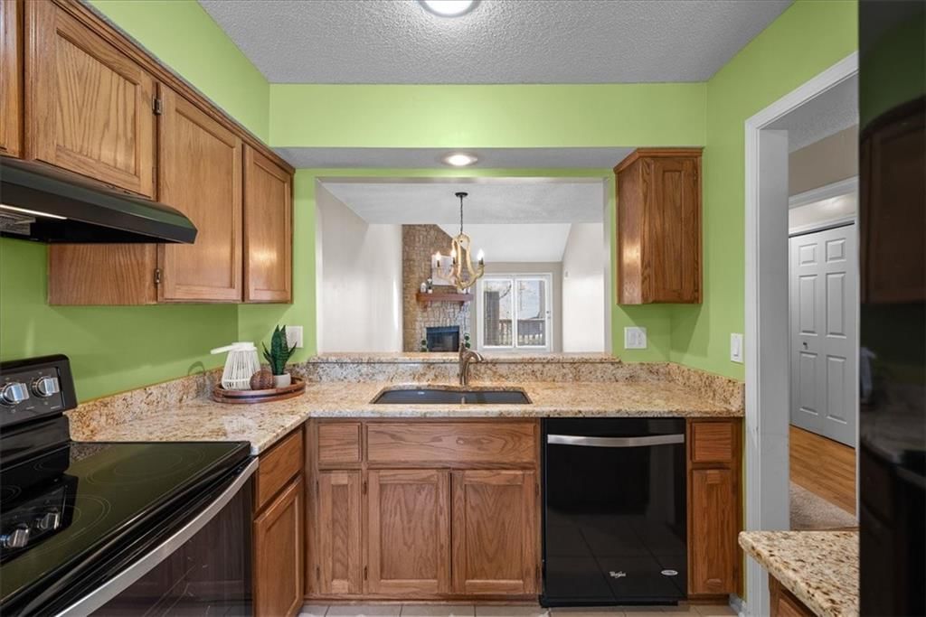 11508 W 113th Street — photo 5