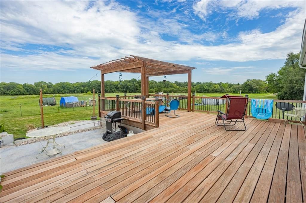 34387 Cedar Niles Road — photo 46